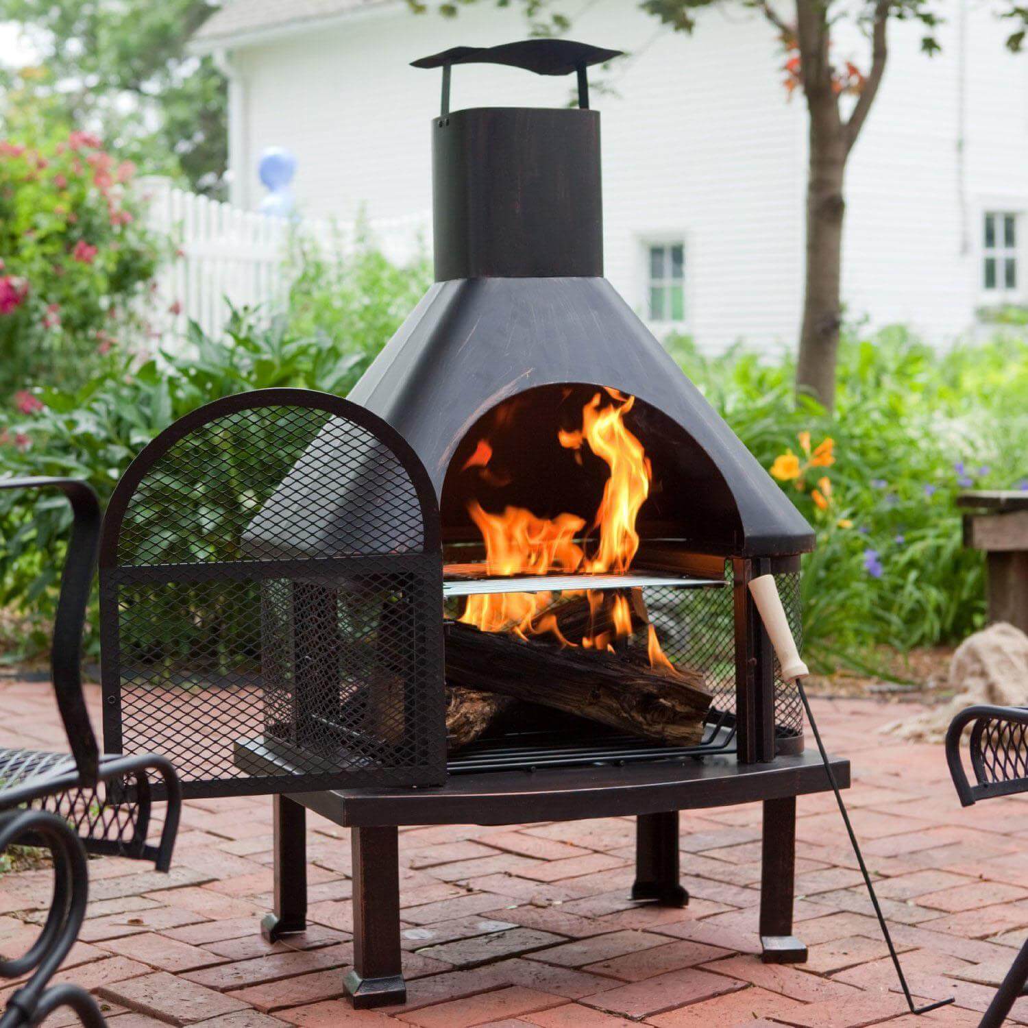 20 Cool Metal Fire Pit Designs to Warm Up Your Backyard or Patio
