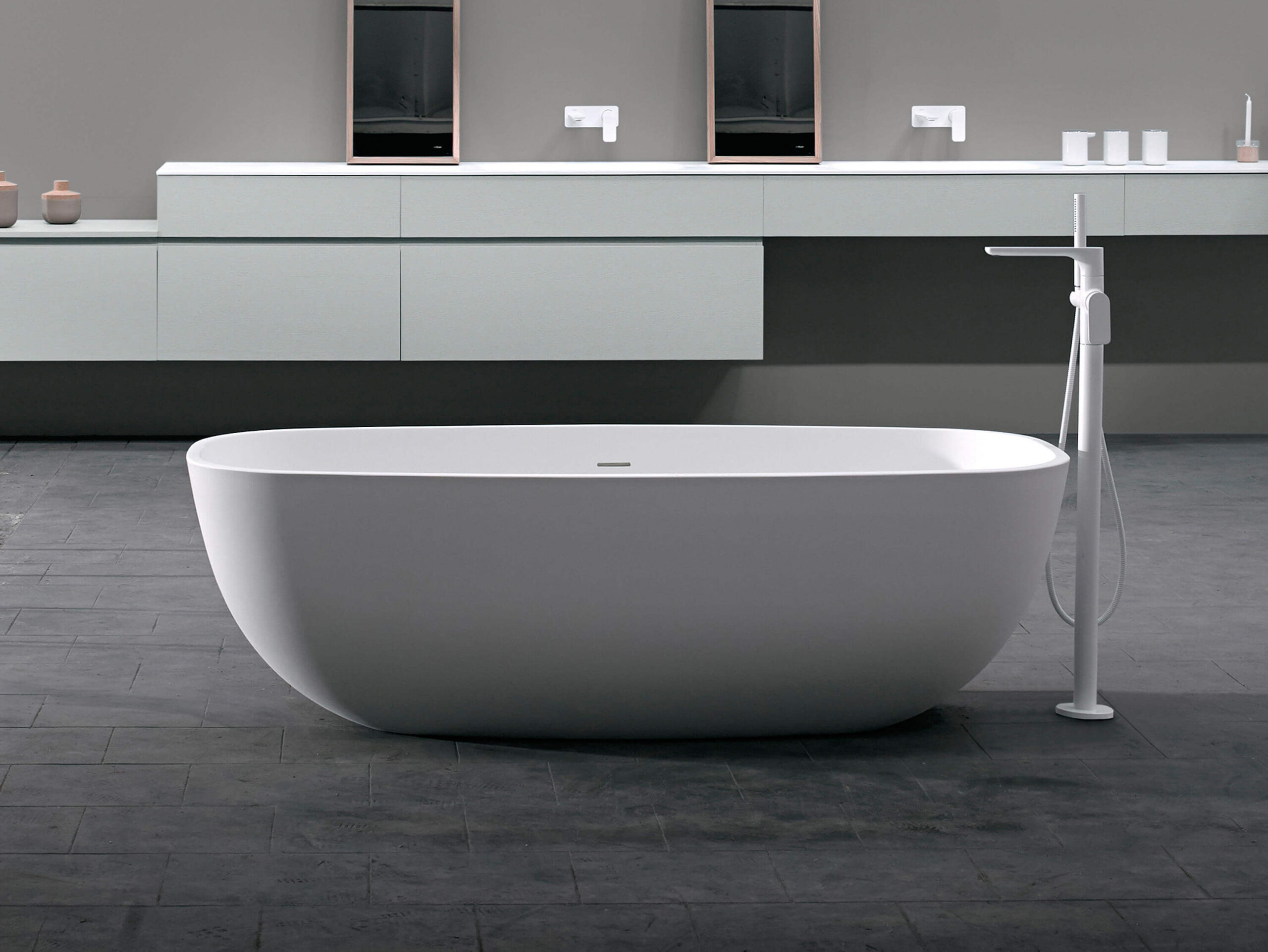 10 Mini Bathtub and Shower Combos for Your Small Bathrooms