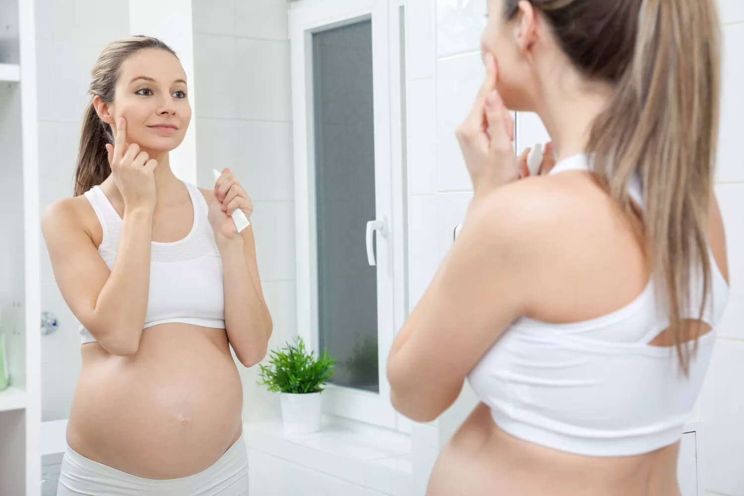 Why-Women-Suffer-Acne-During-Pregnancy
