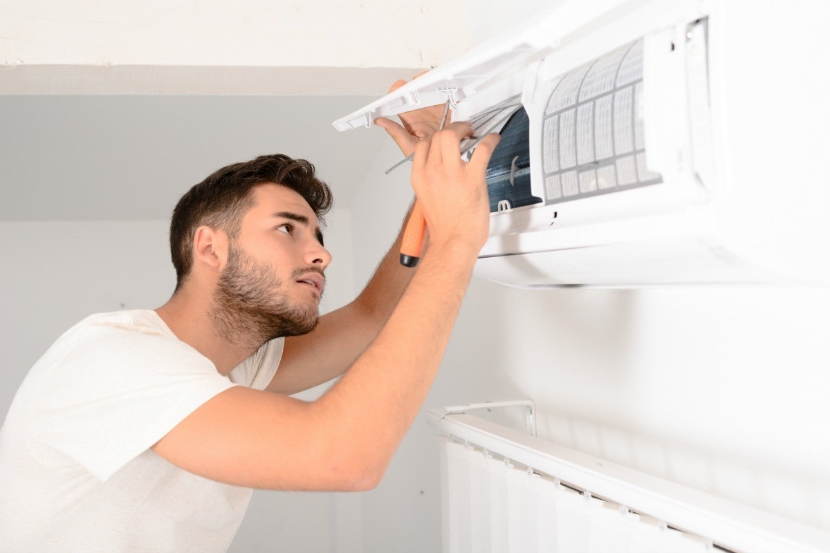 Top Electrical Issues that Can Lead to Air Conditioning Breakdown